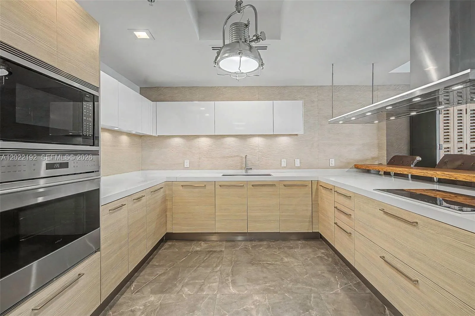 17111 Biscayne Blvd, North Miami Beach FL 33160