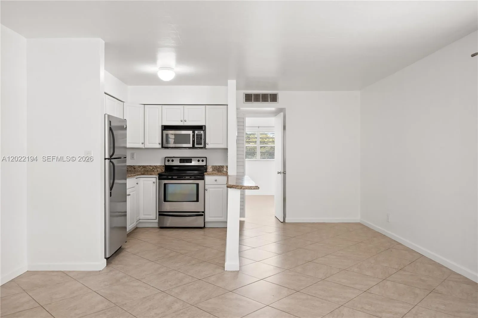 4051 NE 13th Ave # 3, Oakland Park FL 33334