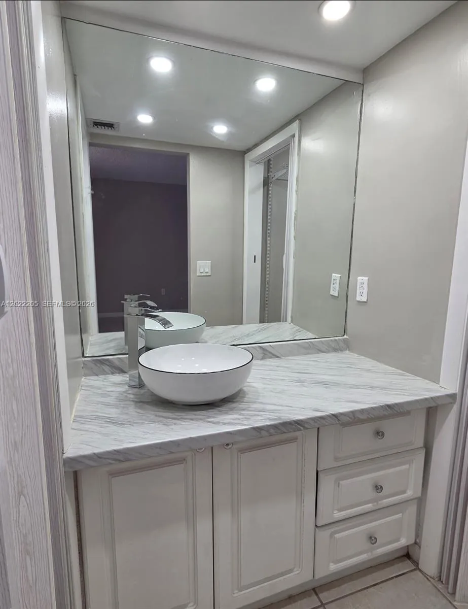 10835 SW 112th Ave # 105, Miami FL 33176