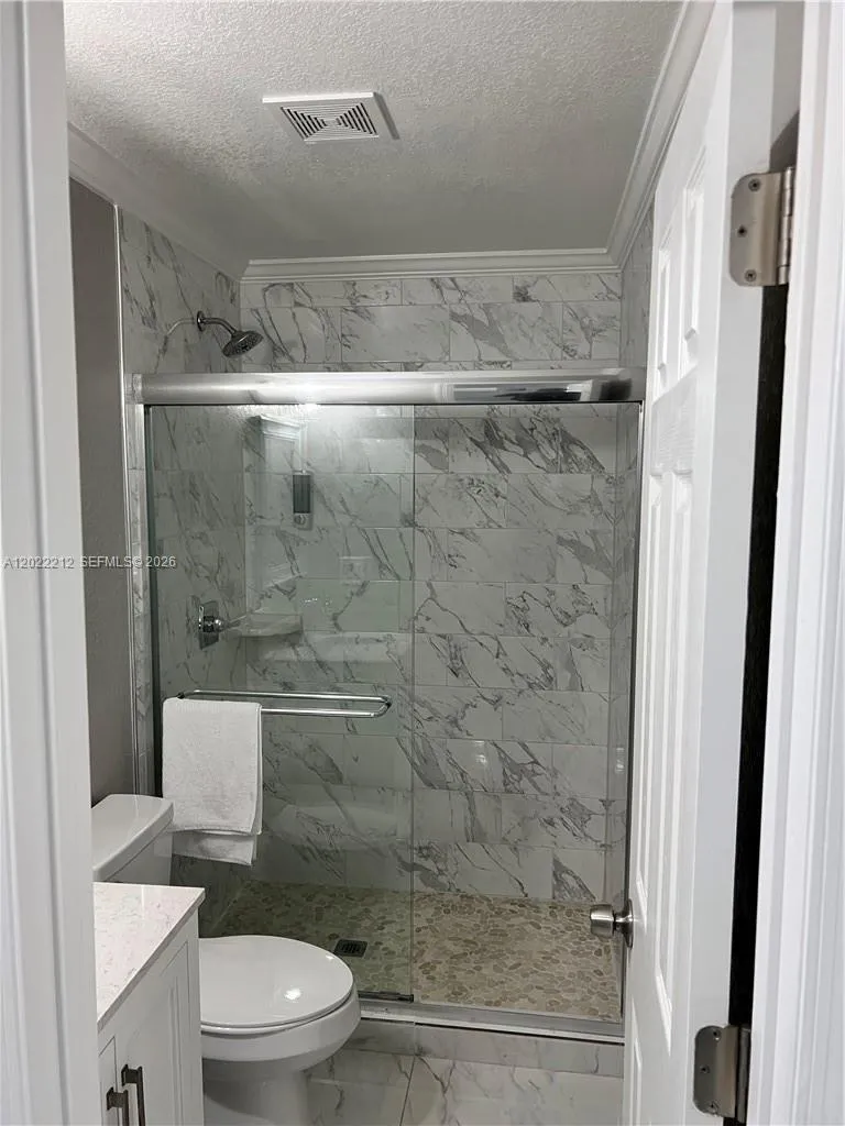 2240 Simms St, Hollywood FL 33020