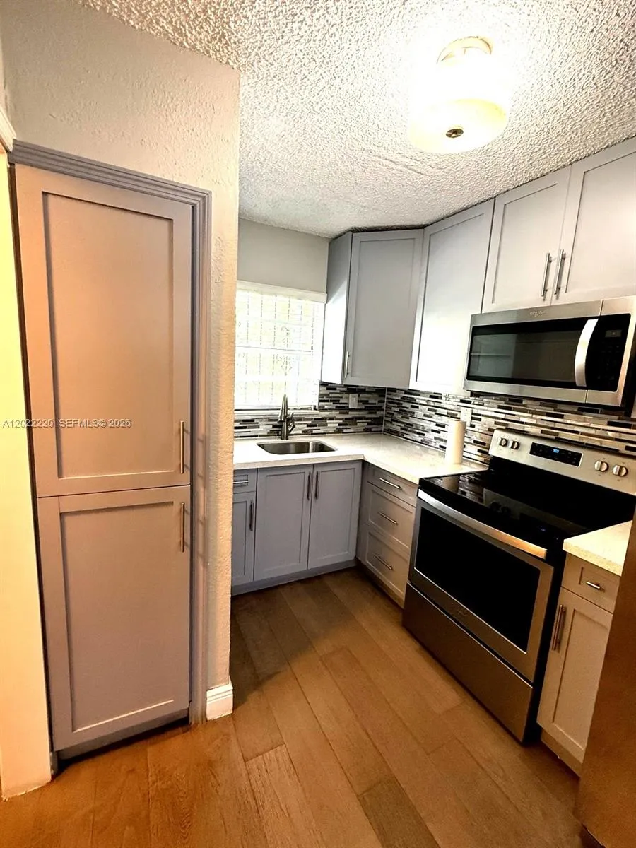 1635 W 44th Pl # 311, Hialeah FL 33012
