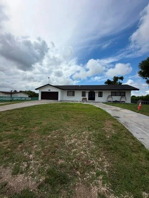 20465 SW 200th St, Miami FL 33187