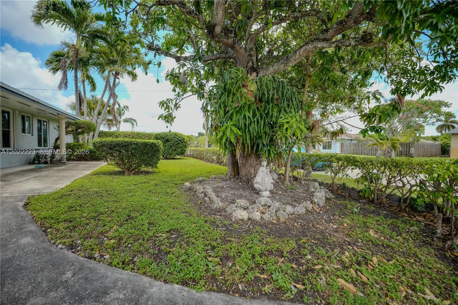9921 SW 165th Ter, Miami FL 33157