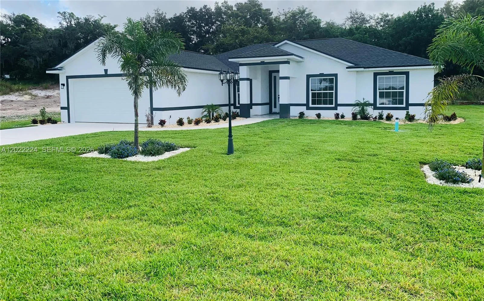 3 bedroom 2 bath for sale at 120 CLINTON AVENUE, Lake Placid FL 33852