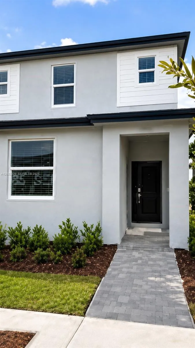 3 bedroom 3 bath for sale at 27640 SW 156th Ct # 0, Homestead FL 33032