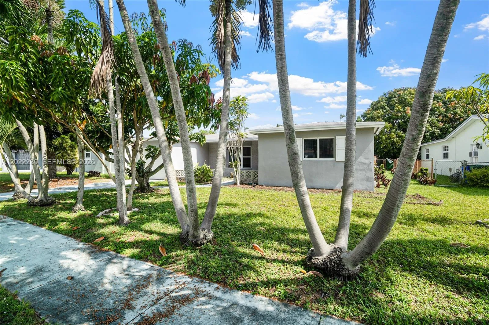 6667 NW 1st St, Margate FL 33063