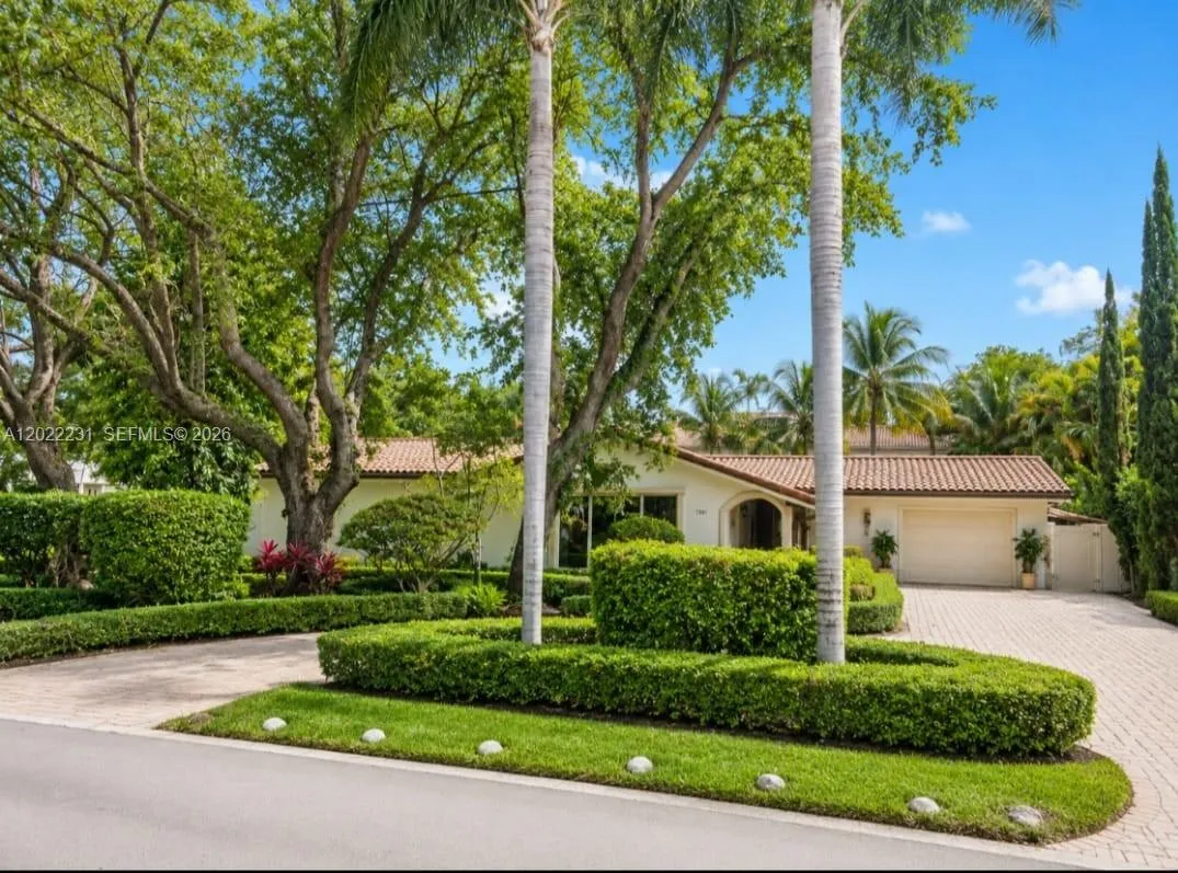 7980 SW 52nd Ave, Miami FL 33143