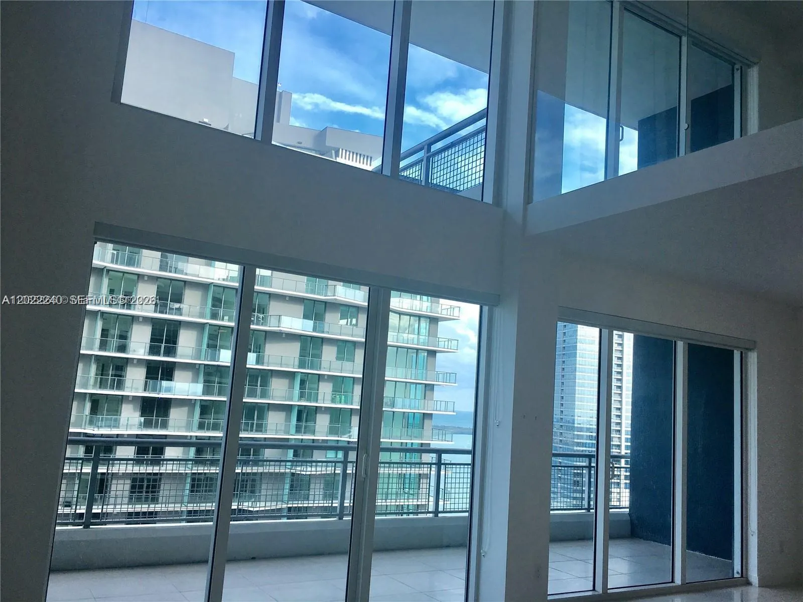 60 SW 13th St # 4612, Miami FL 33130