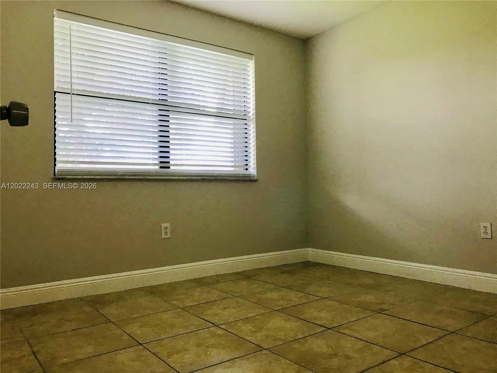 565 NW 100th Pl # 203, Pembroke Pines FL 33024