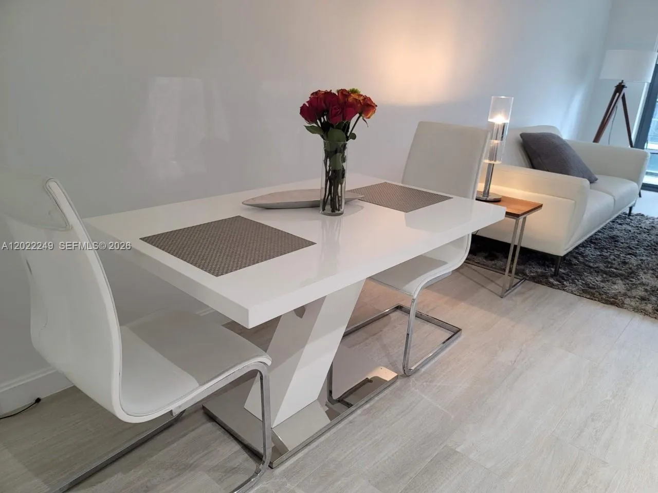 55 SW 9th St # 2709, Miami FL 33130