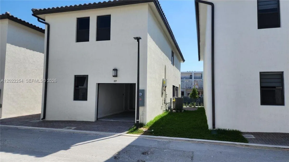 8119 NW 42nd St # 8119, Doral FL 33166