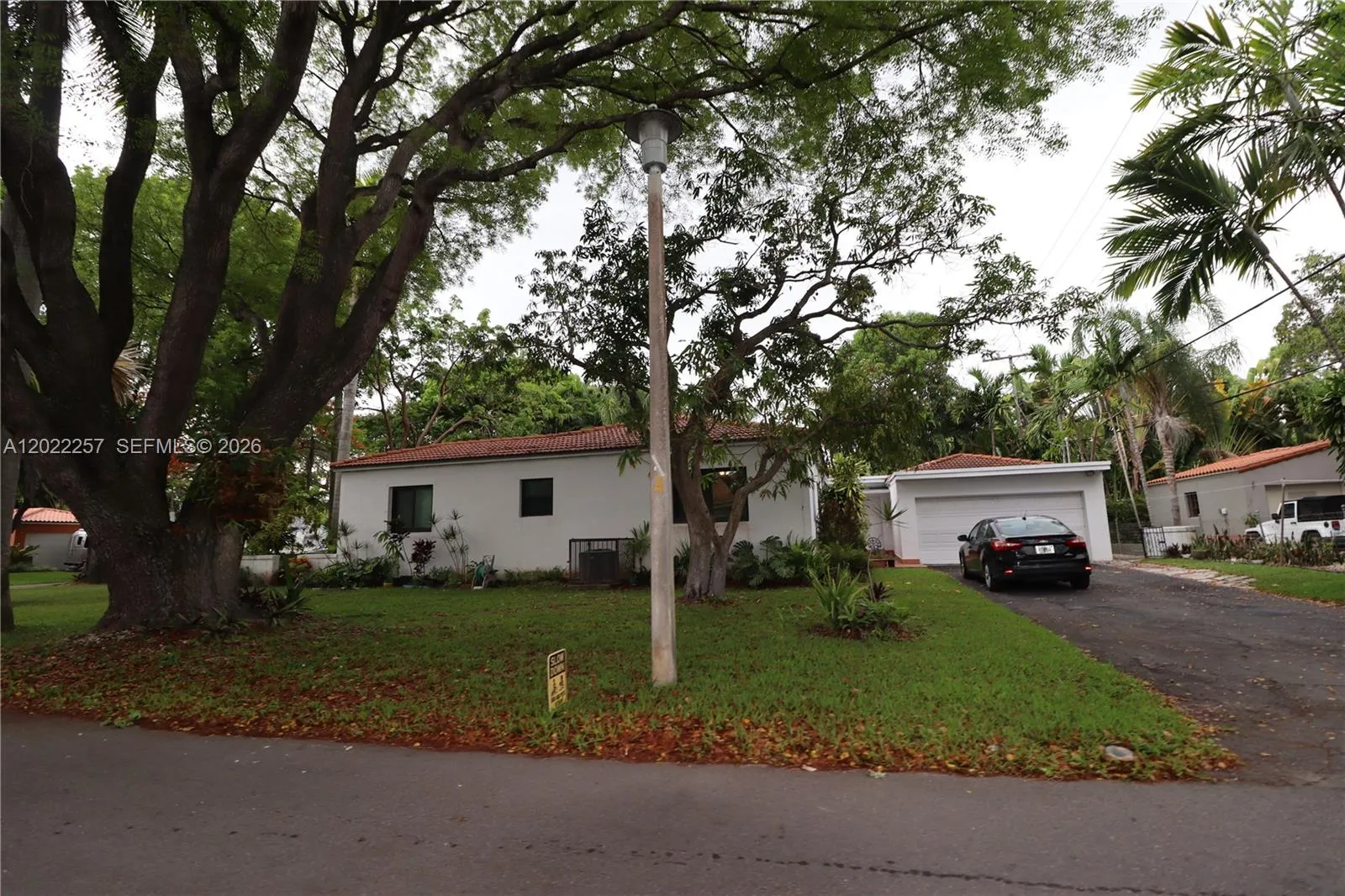 471 NE 53rd St, Miami FL 33137