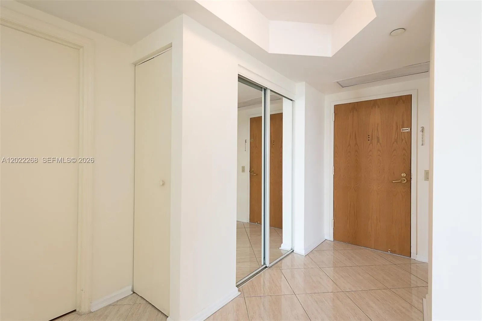 3610 Yacht Club Dr # 511, Aventura FL 33180