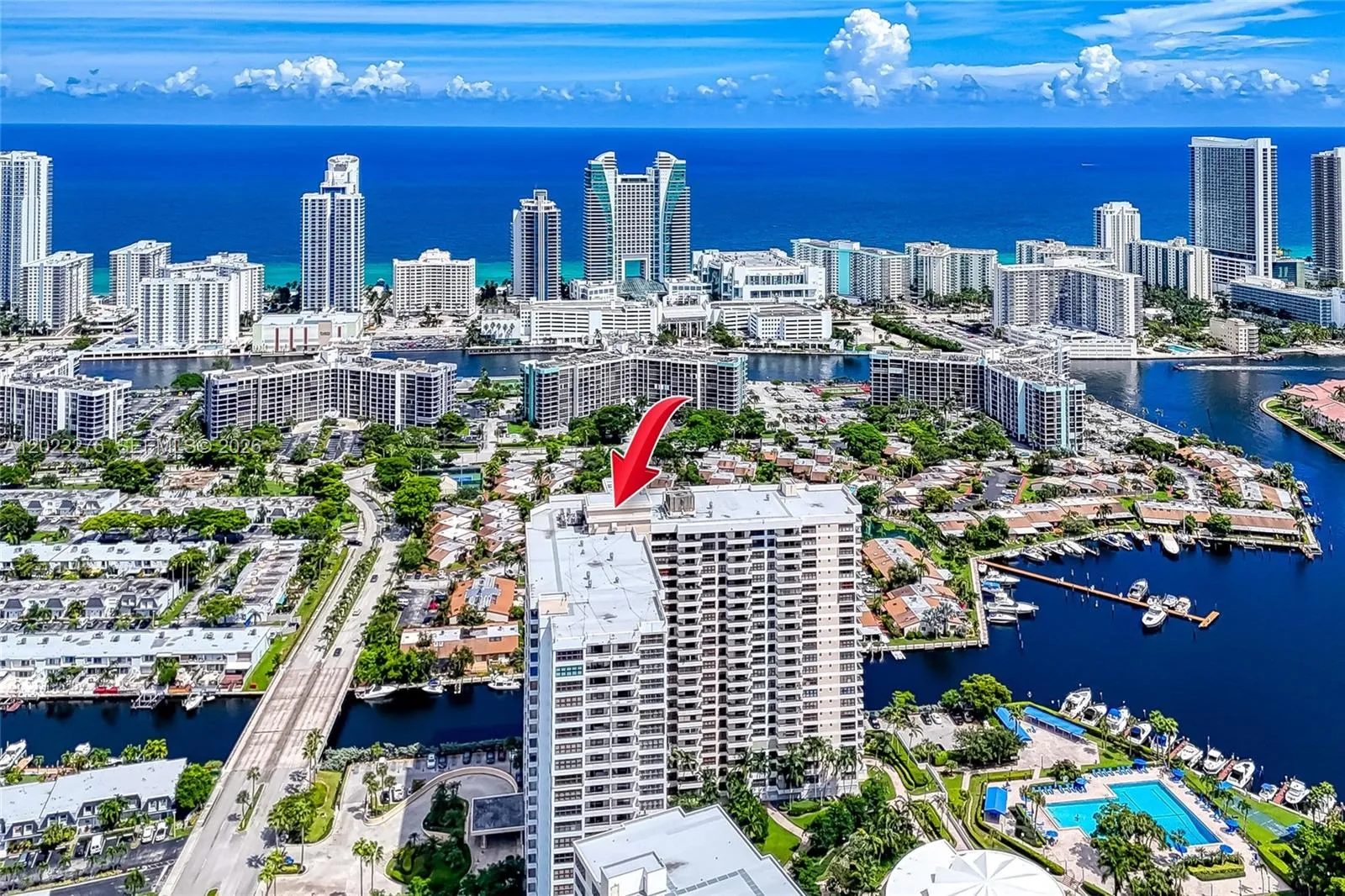 1 bedroom 1 bath for sale at 2500 Parkview Dr # 911, Hallandale Beach FL 33009