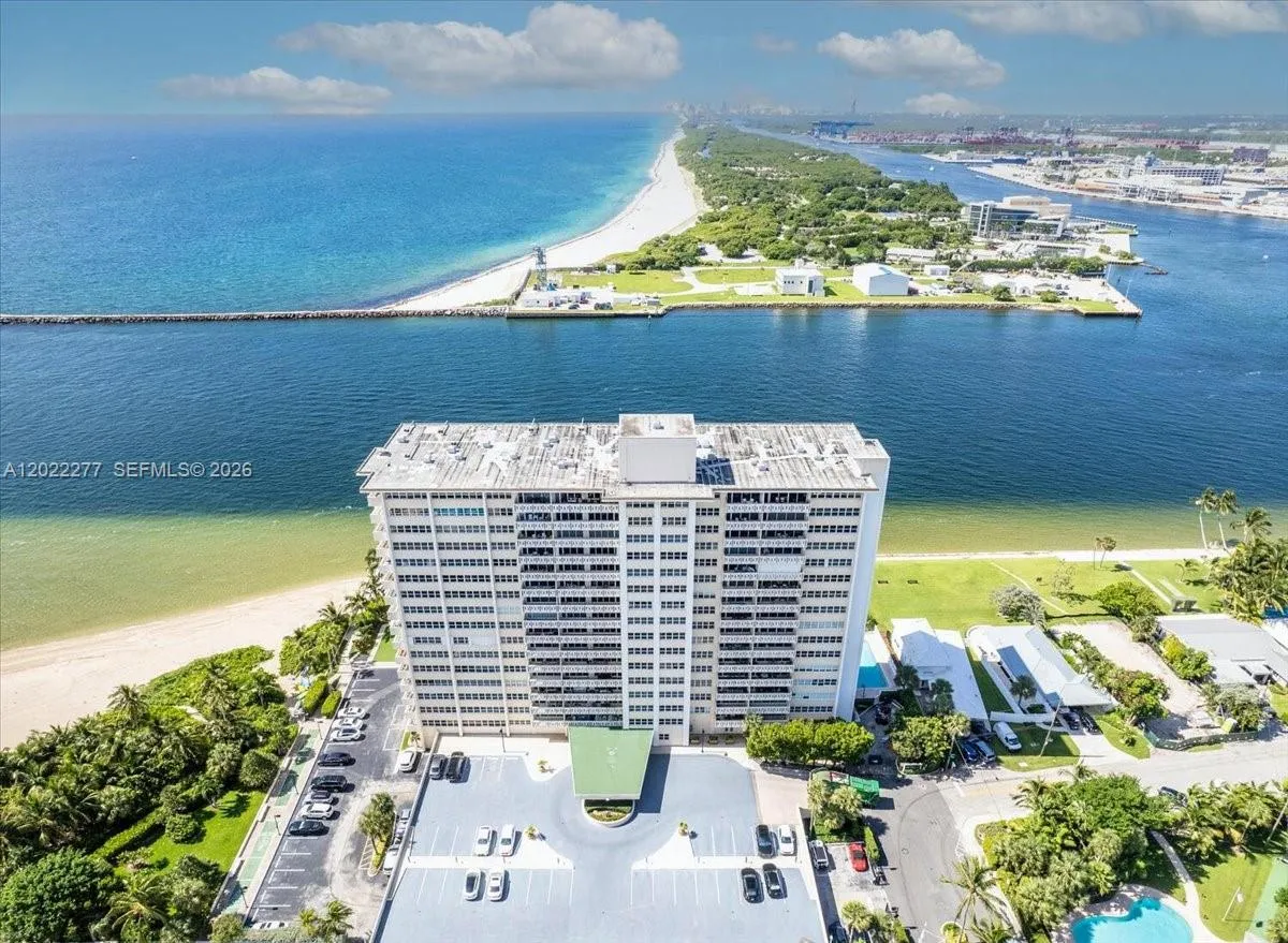 1 bedroom 1 bath for sale at 2100 S Ocean Dr # 10E, Fort Lauderdale FL 33316