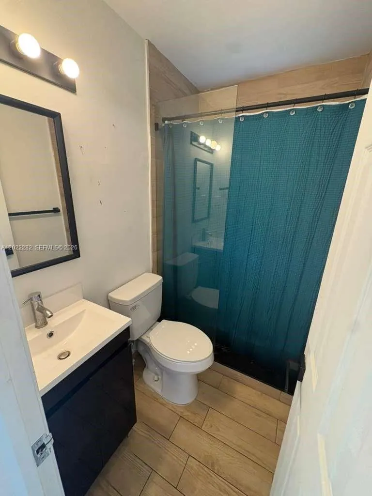 3210 Canal Dr # 5, Pompano Beach FL 33062