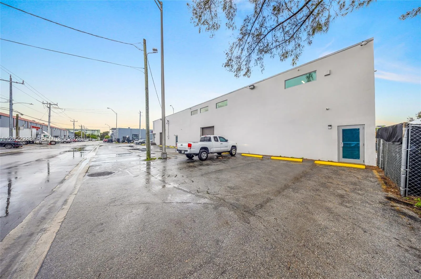 7550 W 2nd Ct, Hialeah FL 33014
