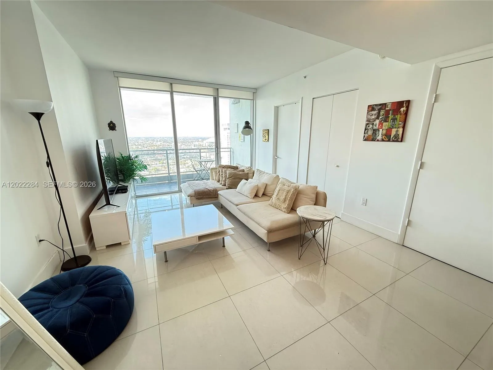 92 SW 3rd St # 3709, Miami FL 33130