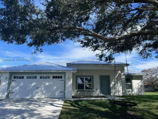 3 bedroom 2 bath for sale at 109 Vale Cr, Sebring FL 33876