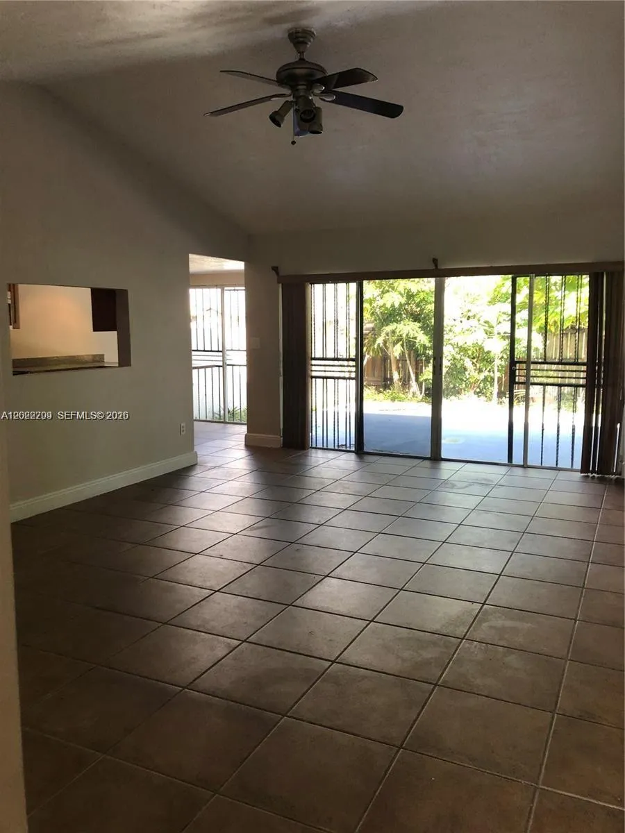 12037 SW 110th St Cir S # 12037, Miami FL 33186