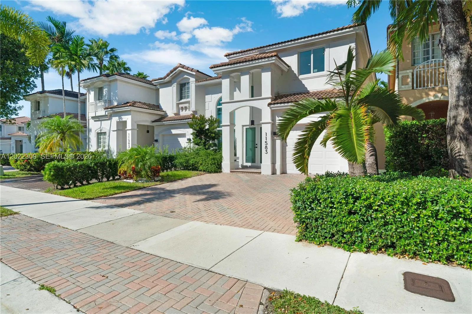 11583 NW 69th Ter, Doral FL 33178