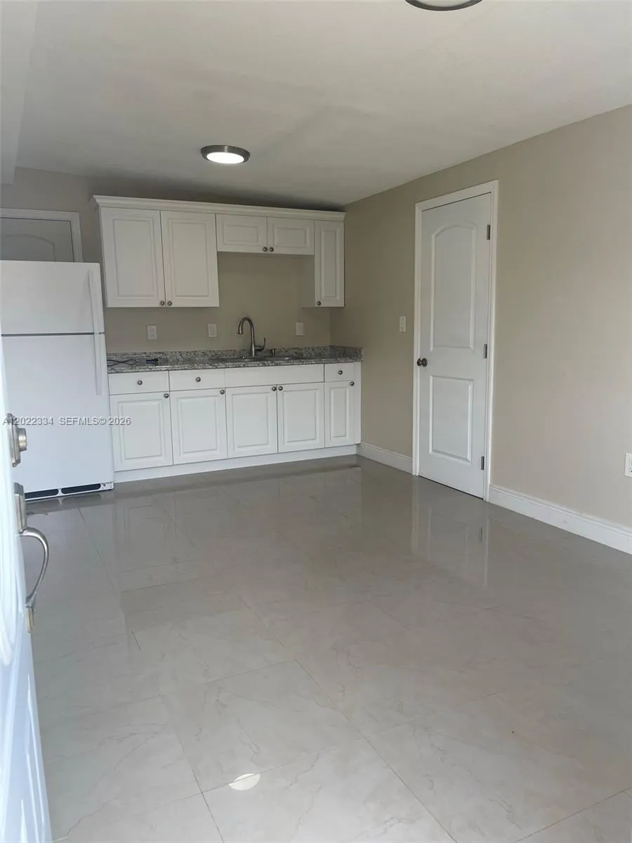 4617 Navarre Ave # B, Sebring FL 33872
