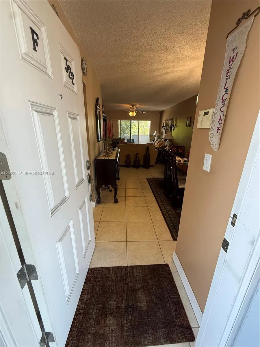 1725 W 60th St # F322, Hialeah FL 33012