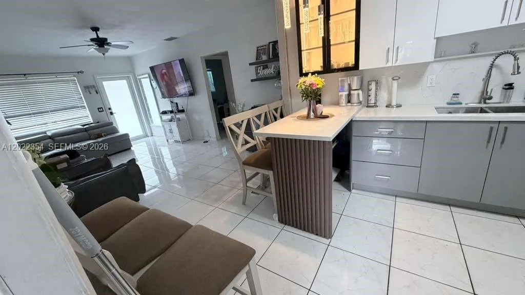 3610 SW 39th Ave, West Park FL 33023