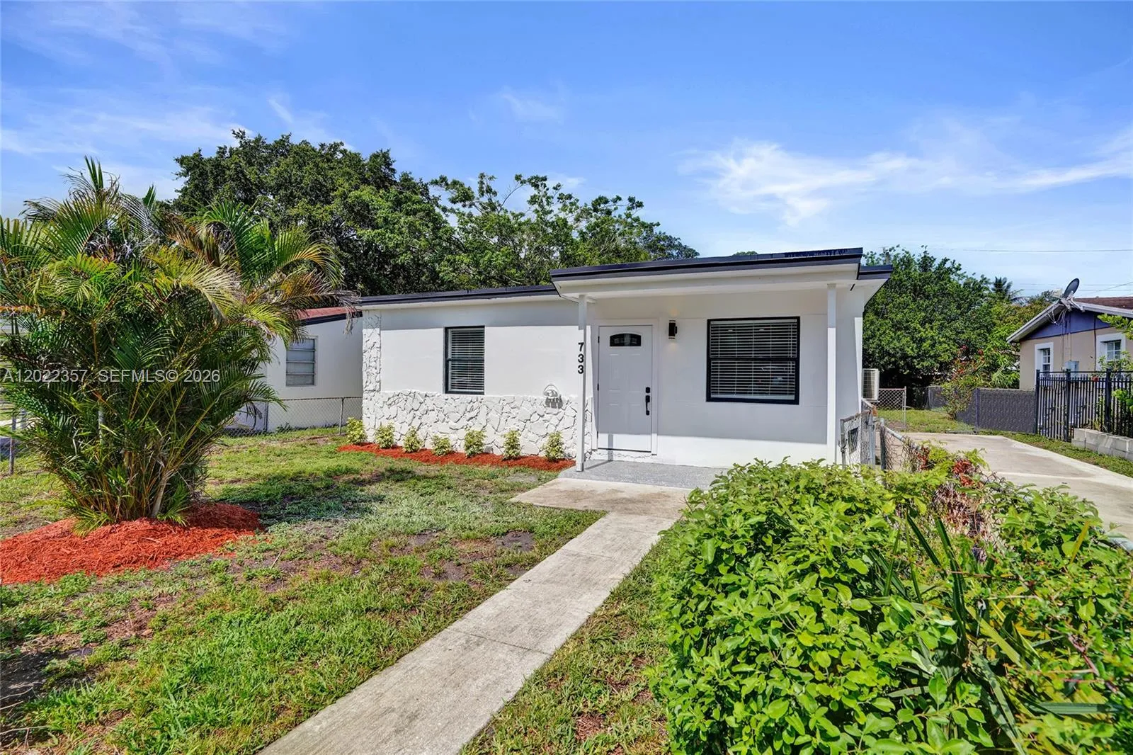 733 NW 15th Ter, Fort Lauderdale FL 33311