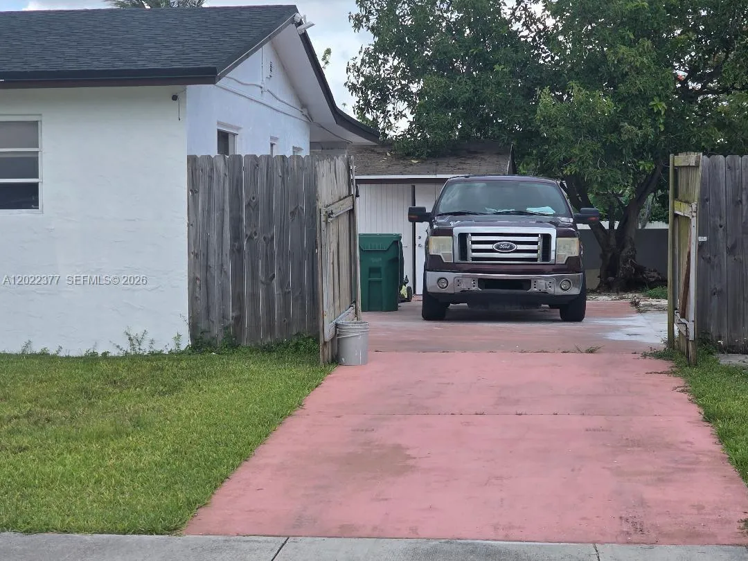 14905 SW 304th Ter, Homestead FL 33033