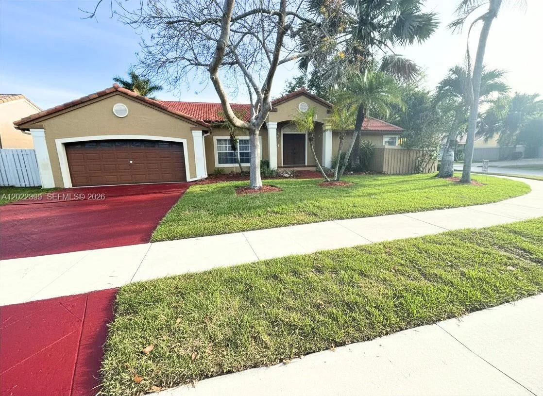 13313 NW 11th Dr, Sunrise FL 33323