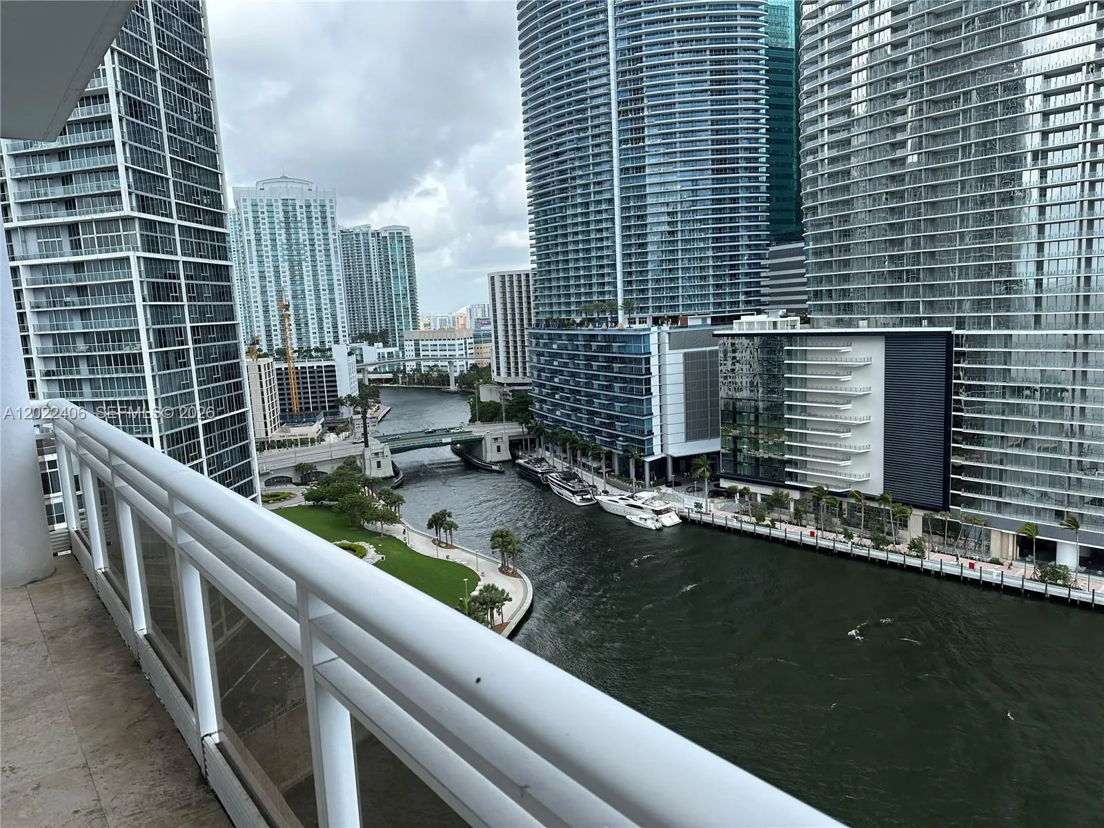 2 bedroom 2 bath for sale at 901 Brickell Key Blvd # 2005, Miami FL 33131
