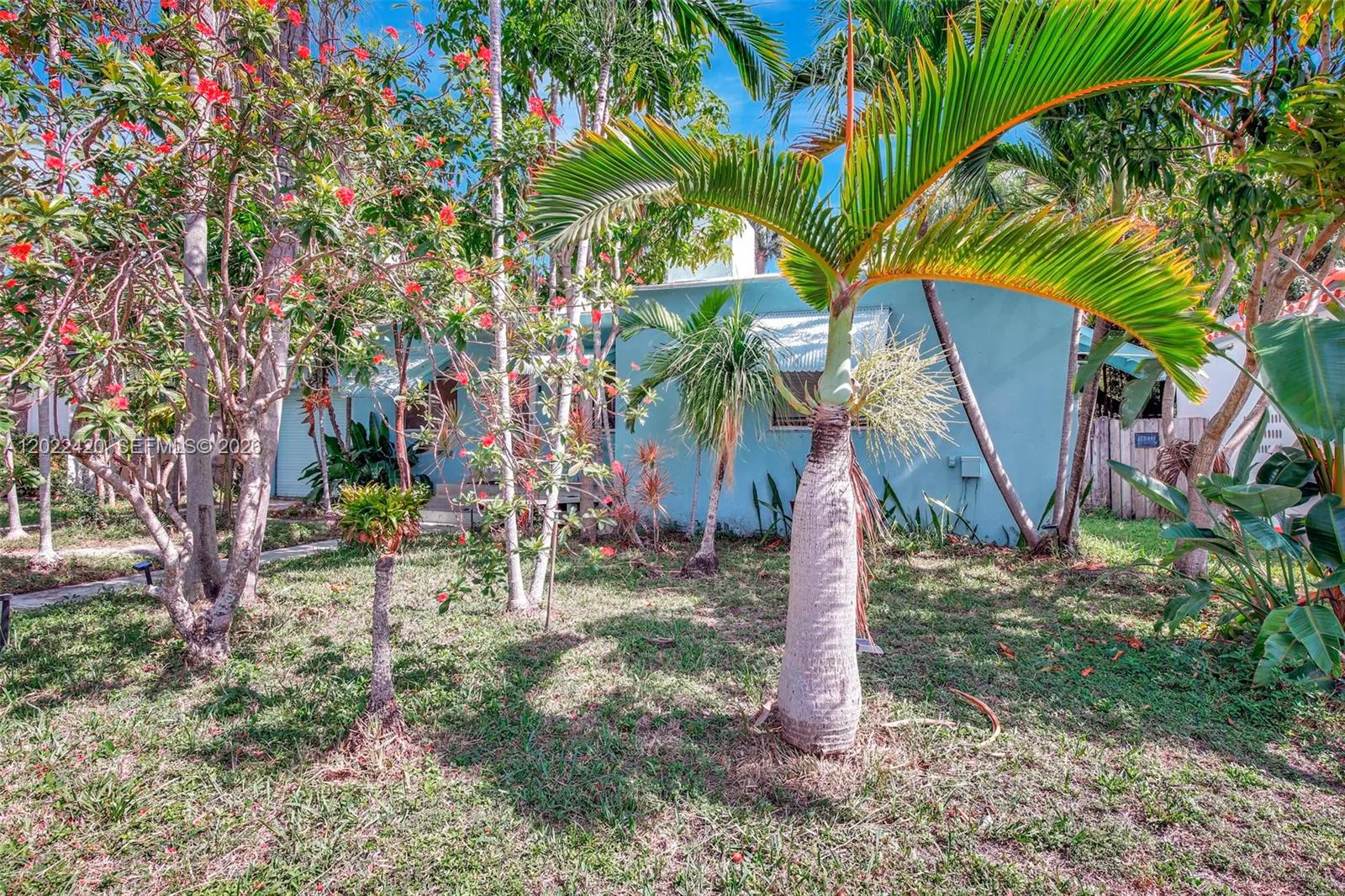 1523 Dewey St, Hollywood FL 33020