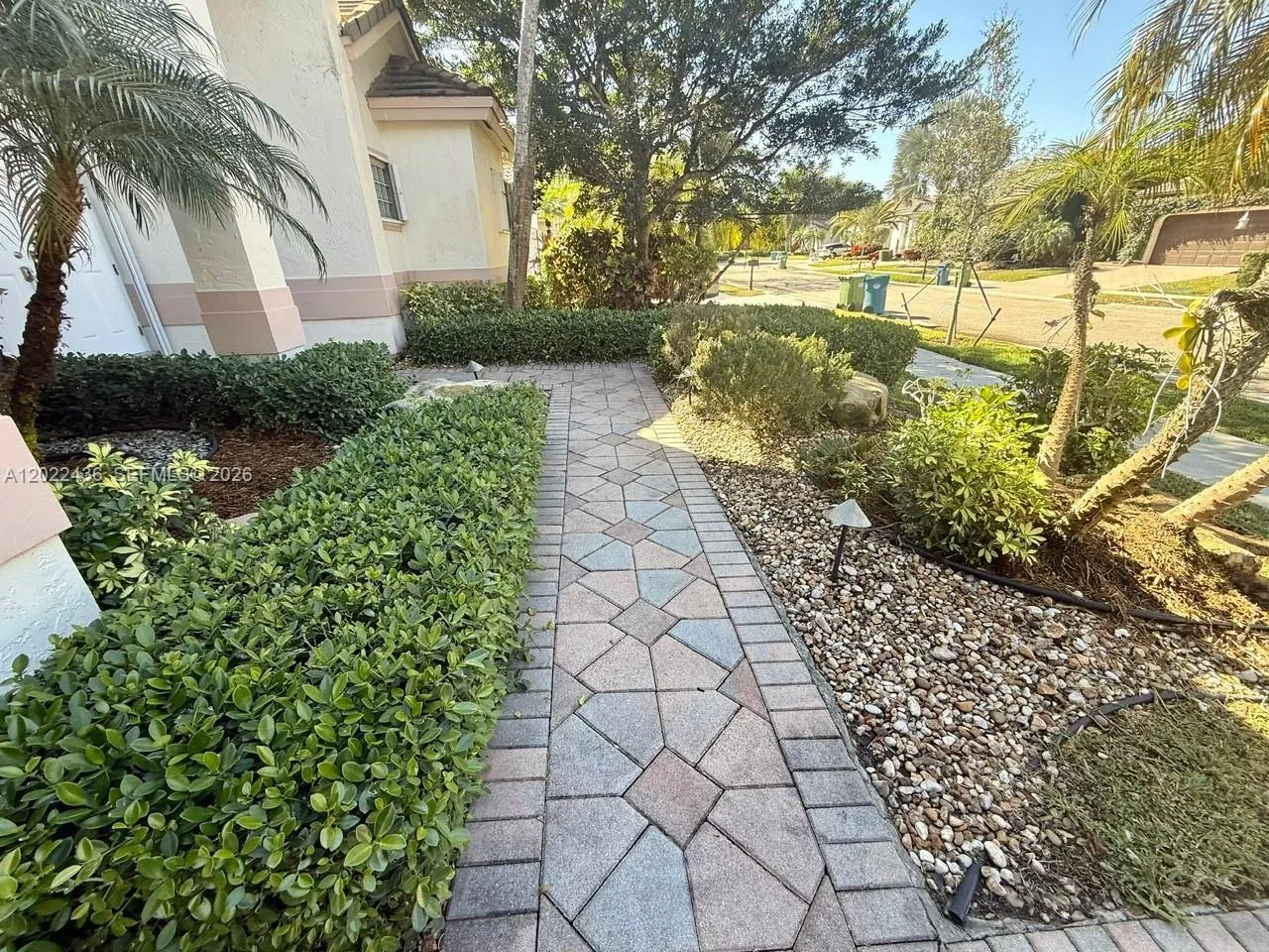 2644 Miller Ct, Weston FL 33332
