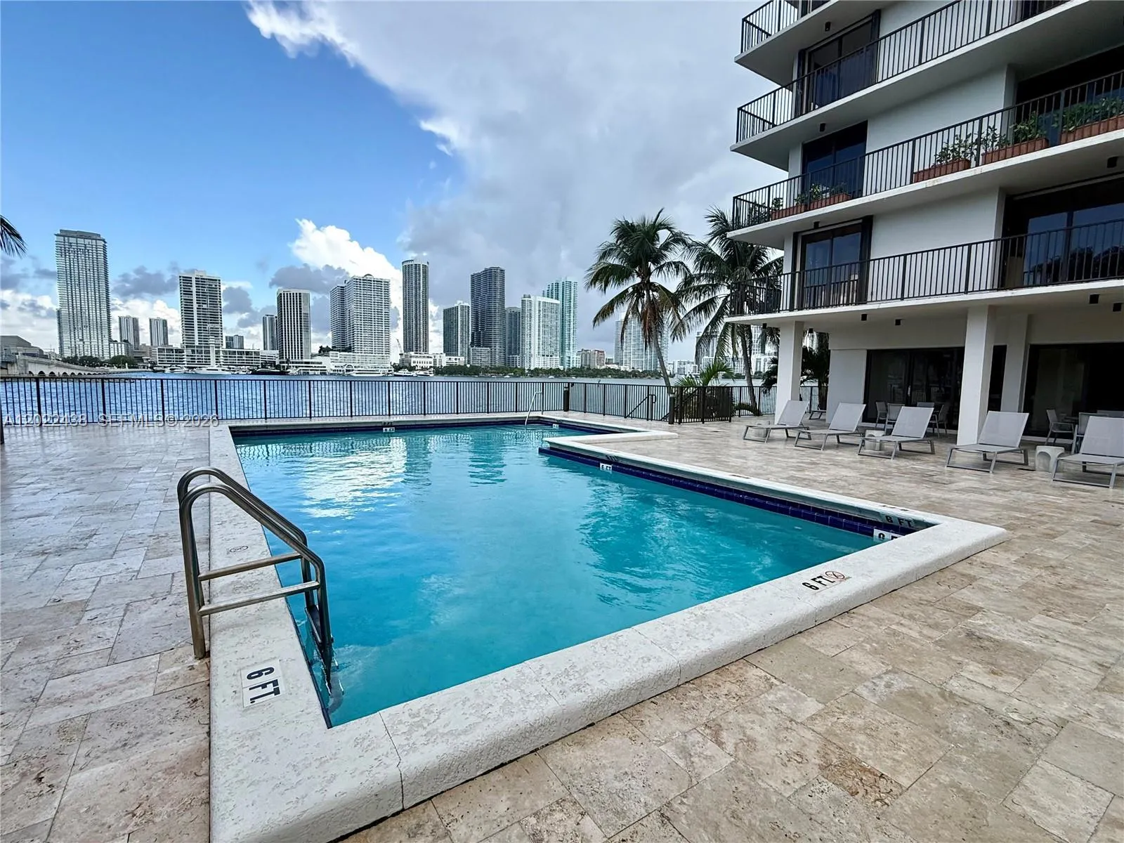 801 N Venetian Dr # 408, Miami FL 33139