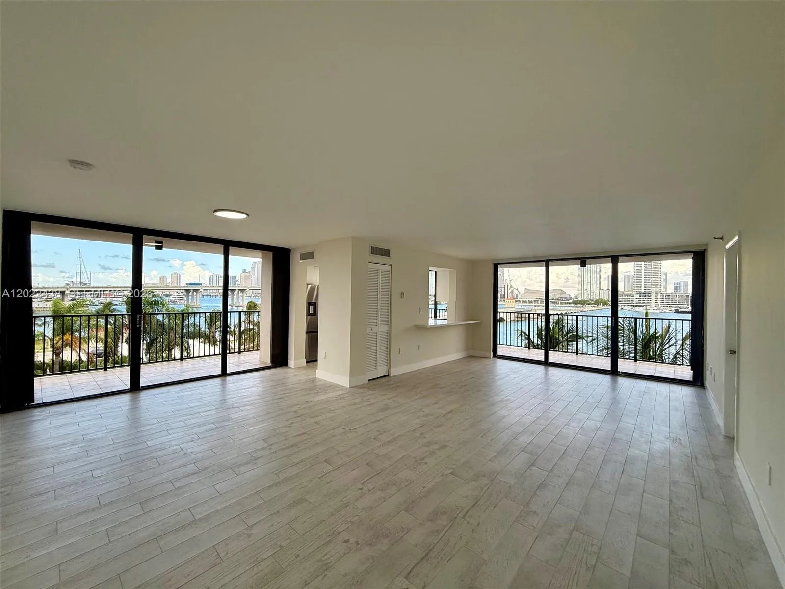 801 N Venetian Dr # 408, Miami FL 33139
