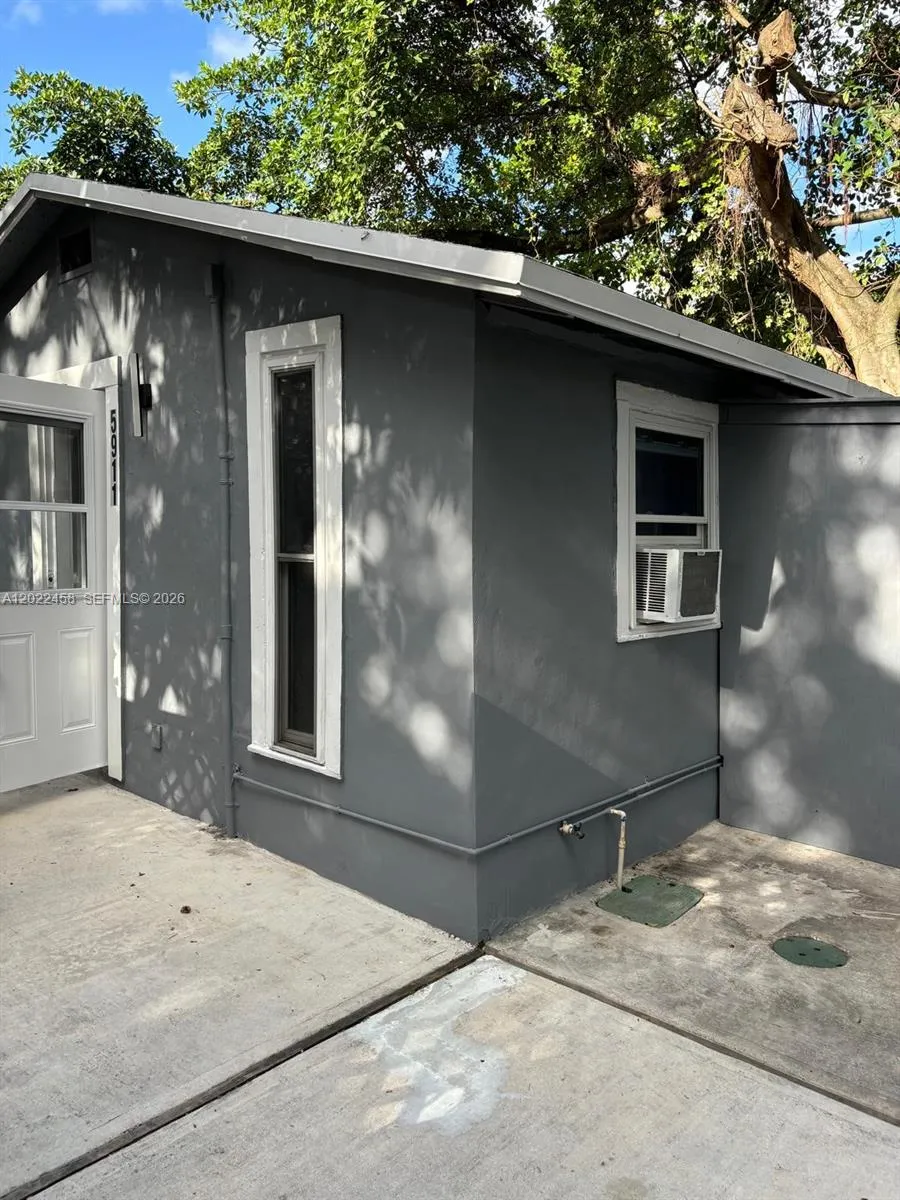 5911 NW 5th Ct # 5911, Miami FL 33127