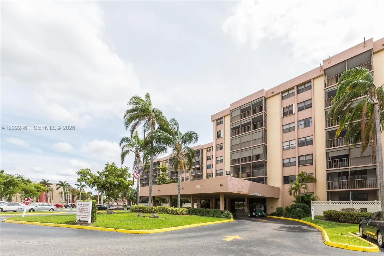 900 NE 195th St # 618, Miami FL 33179