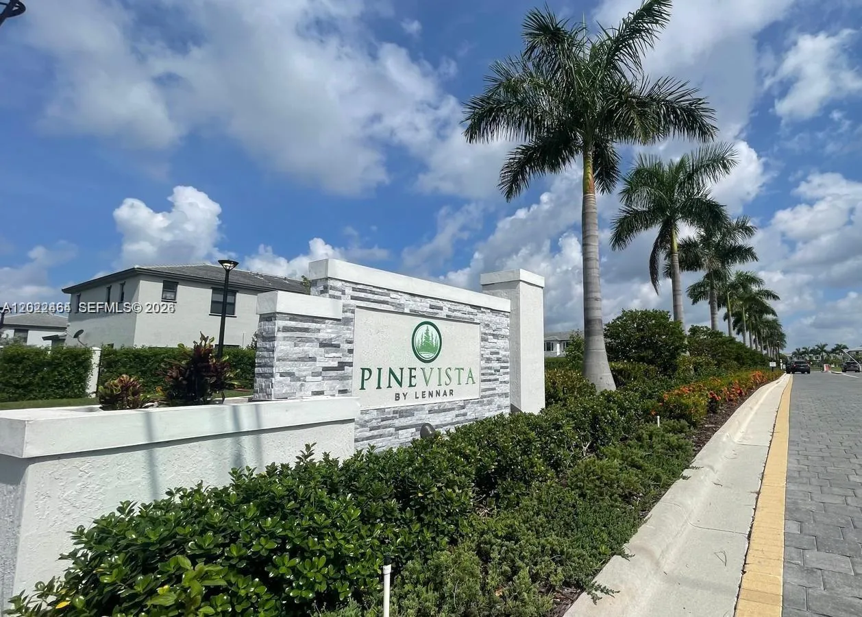 4 bedroom 2 bath for sale at 13413 SW 284th Ter, Homestead FL 33033
