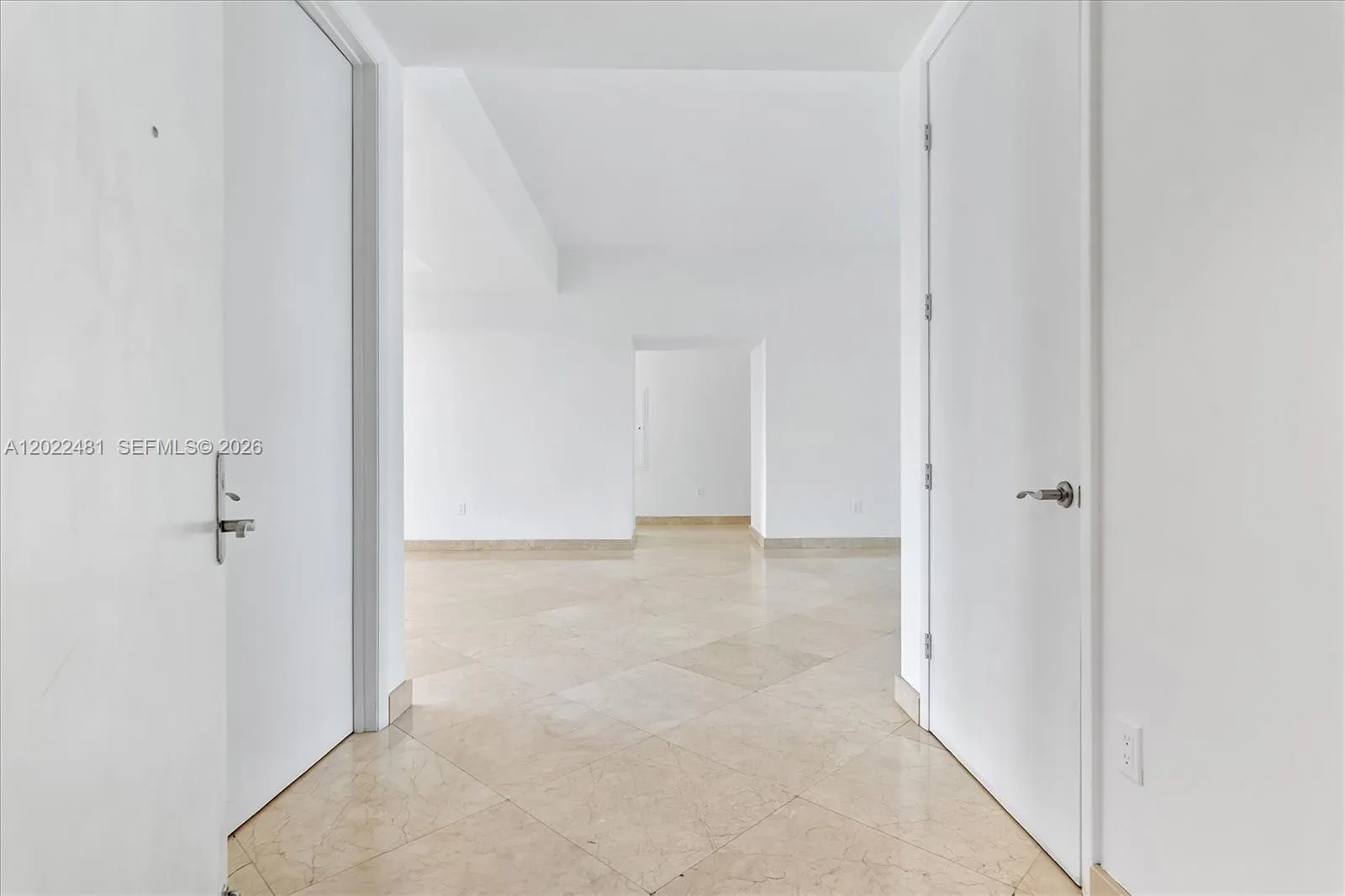 15901 Collins Ave # 904, Sunny Isles Beach FL 33160