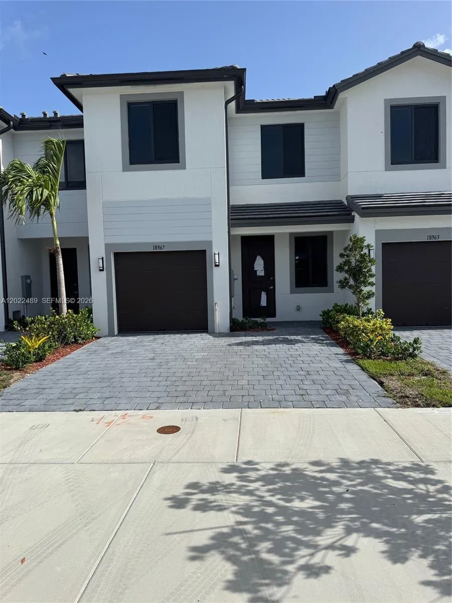 3 bedroom 2 bath for sale at 34466 SW 190 Ave, Homestead FL 33034