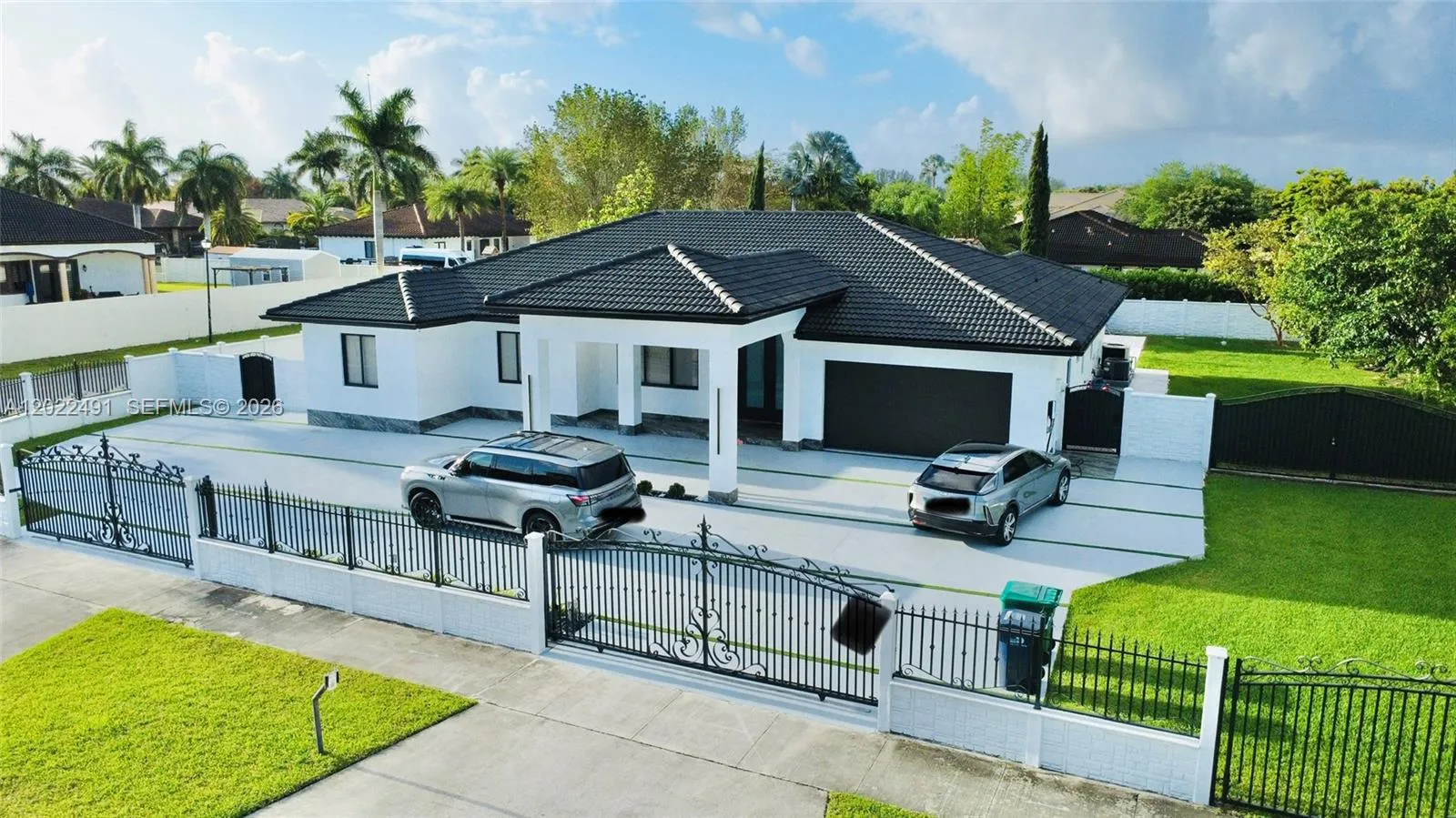 4 bedroom 3 bath for sale at 13430 SW 192nd St, Miami FL 33177