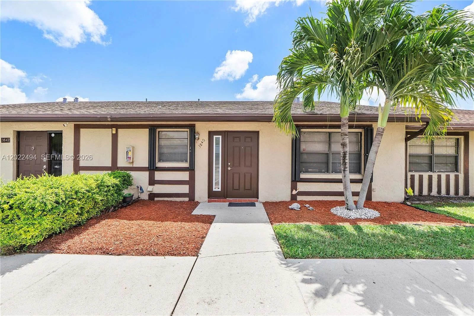 2 bedroom 2 bath for sale at 3840 Farragut St, Hollywood FL 33021