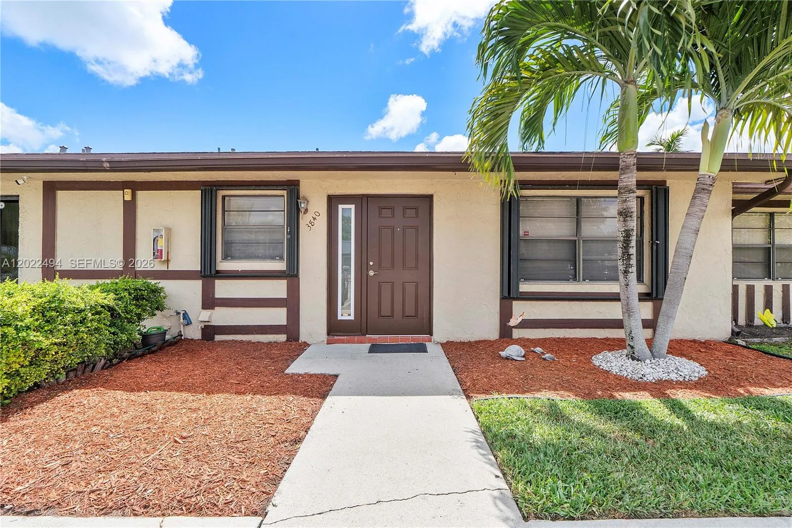 3840 Farragut St, Hollywood FL 33021