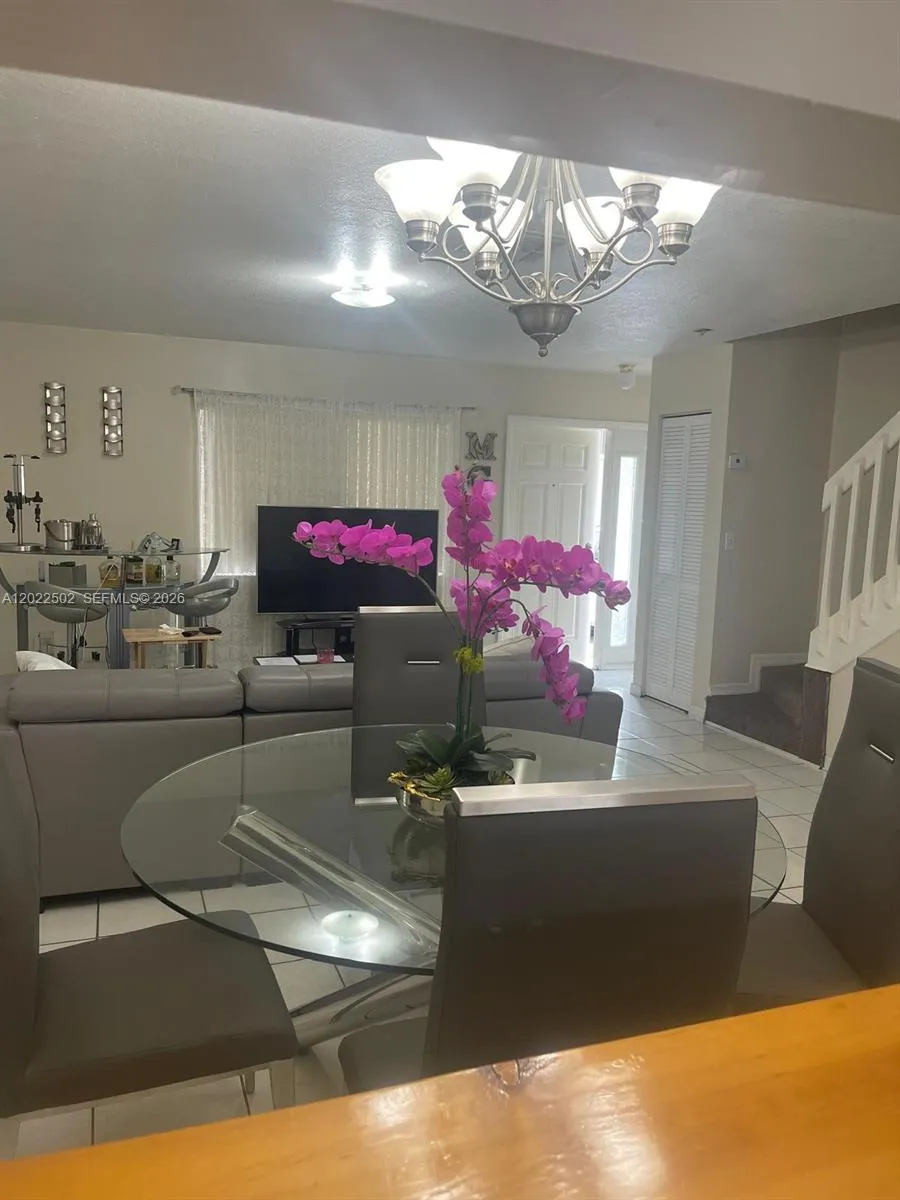9880 Hammocks Blvd # 43, Miami FL 33196
