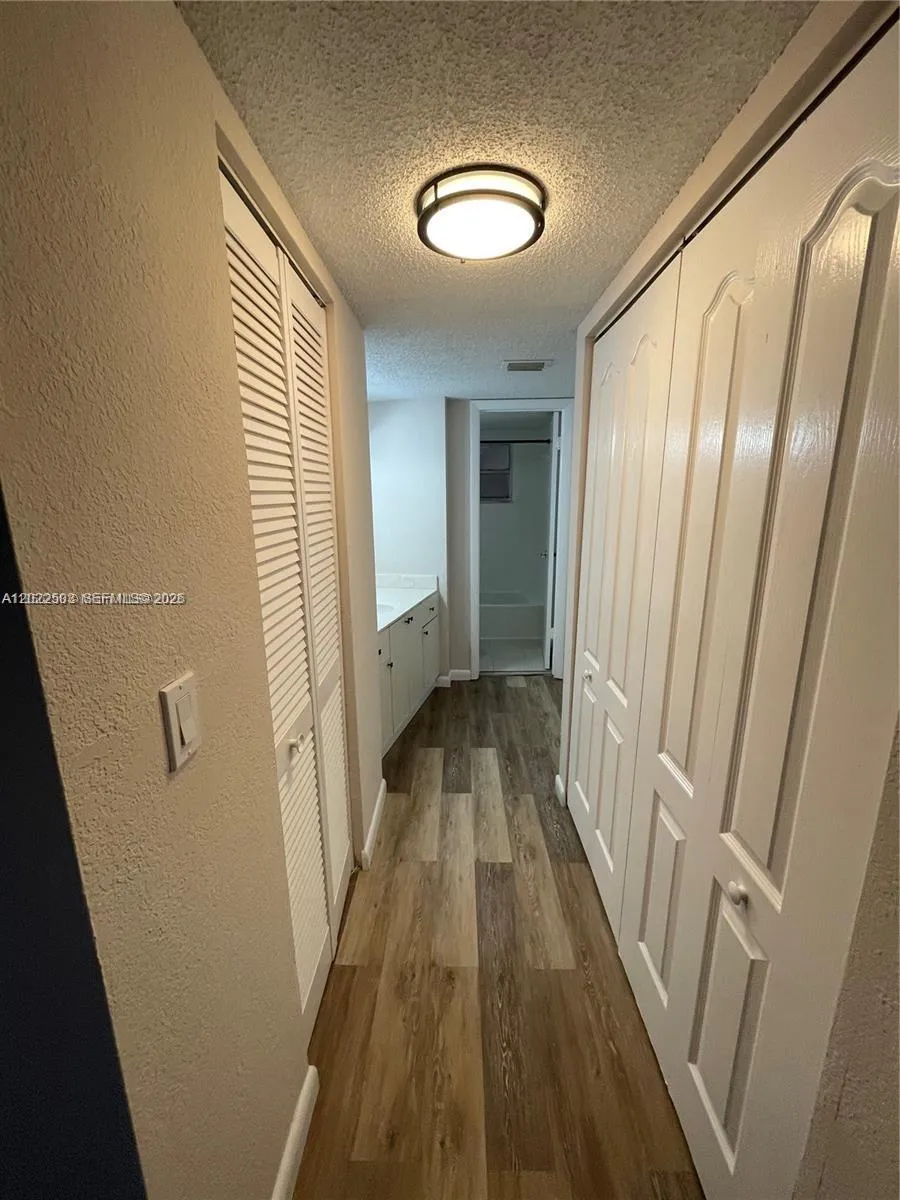 4255 N University Dr # 109, Sunrise FL 33351