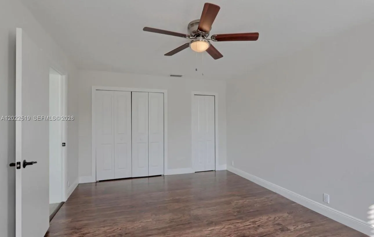 876 Gardenia Dr, Royal Palm Beach FL 33411