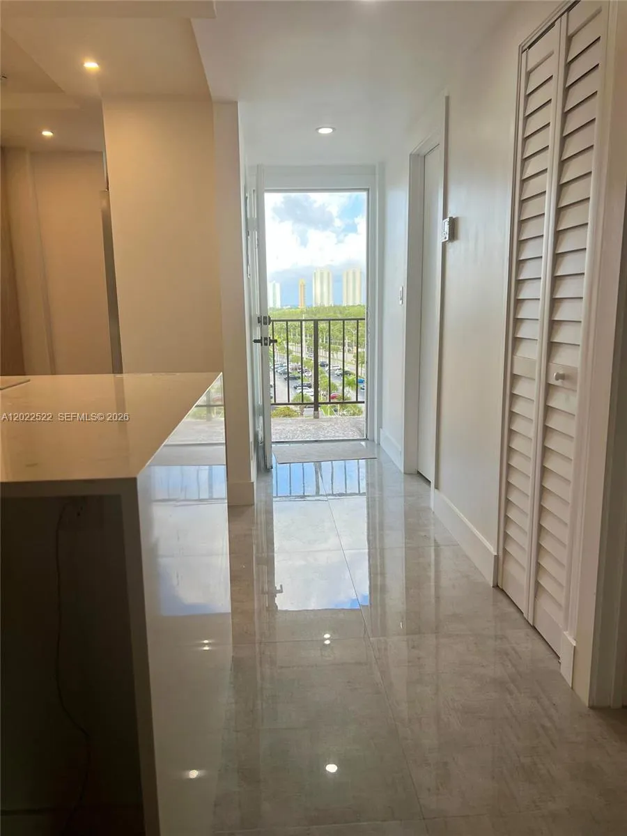 2903 N Miami Beach Blvd # 1003, North Miami Beach FL 33160