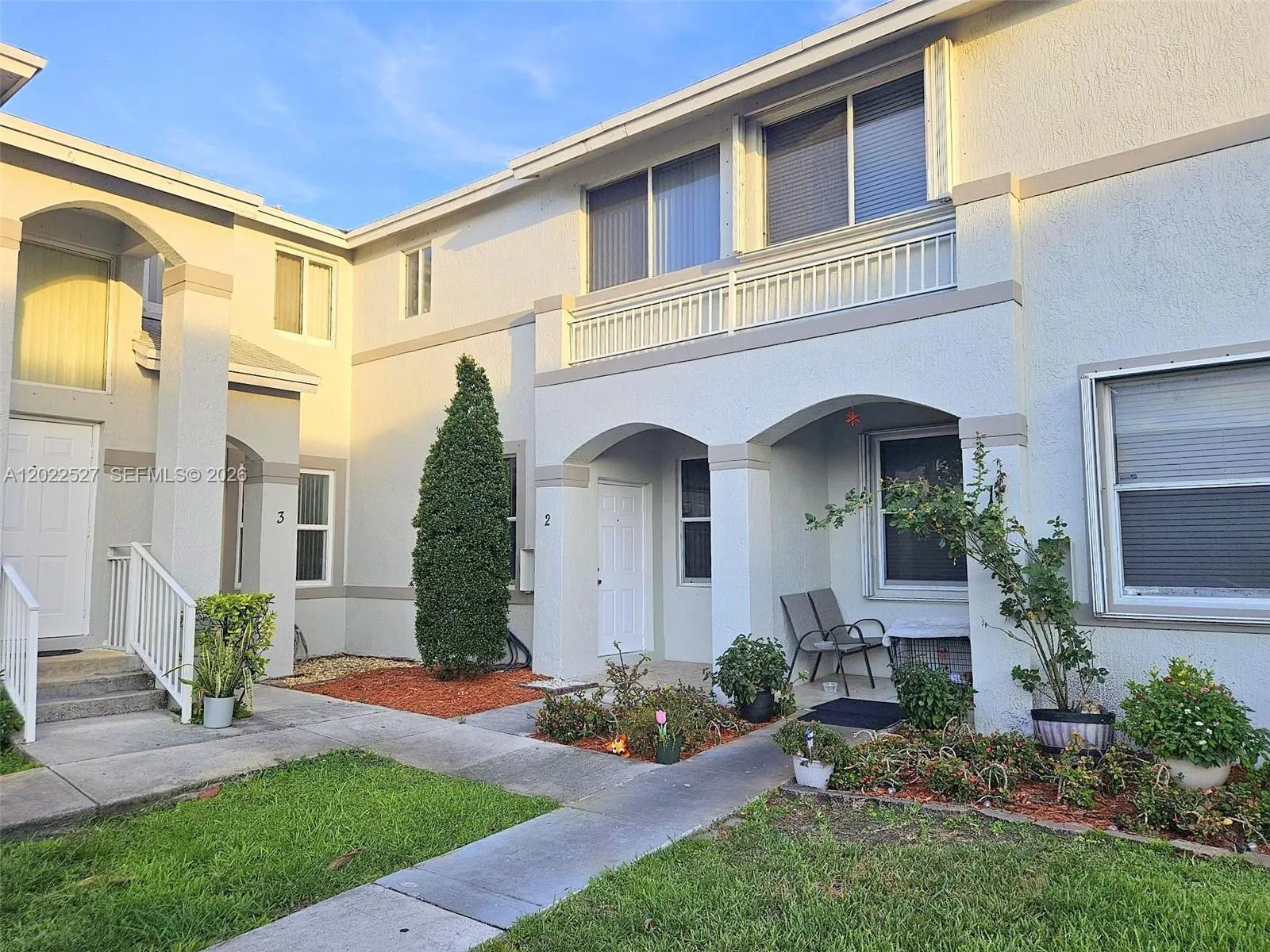3 bedroom 2 bath for sale at 870 NE 212th Ter # 2, Miami FL 33179