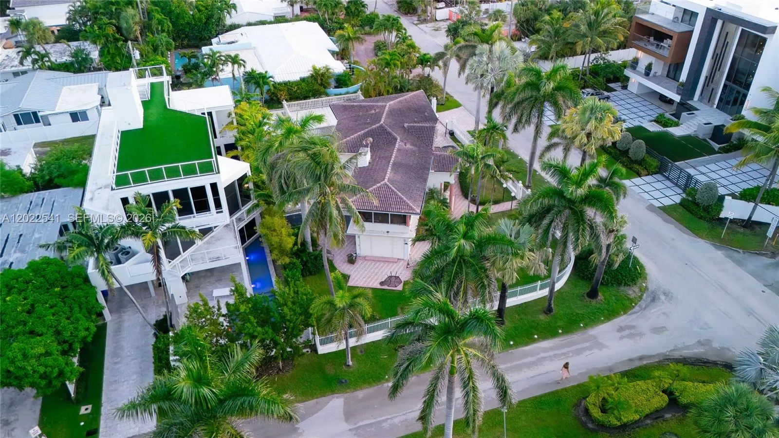 2701 N Atlantic Blvd, Fort Lauderdale FL 33308